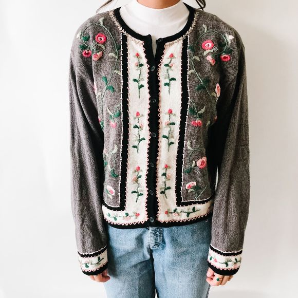 Vintage Sweaters - Vintage Embroidered Button Up Cardigan